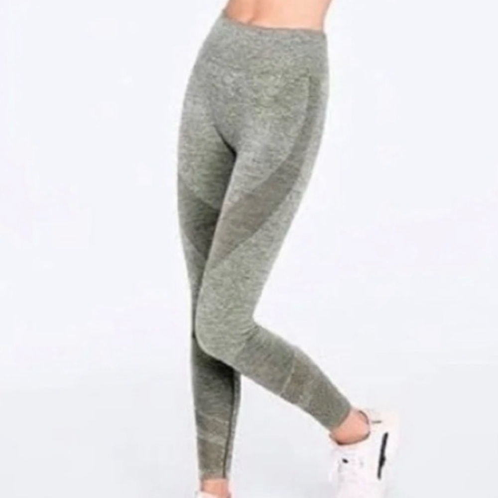 VS Pink ACTIVE Seamless Heather Green Leggings | M